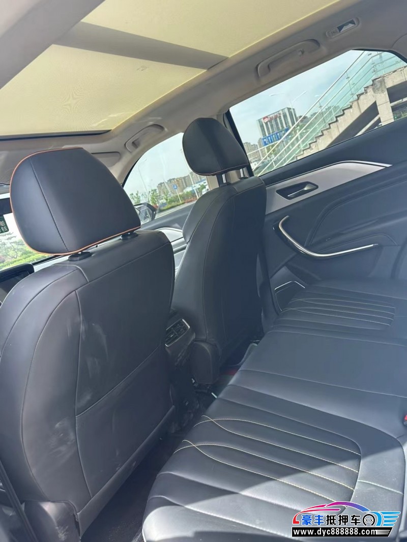 24年奔腾T77轿车抵押车出售