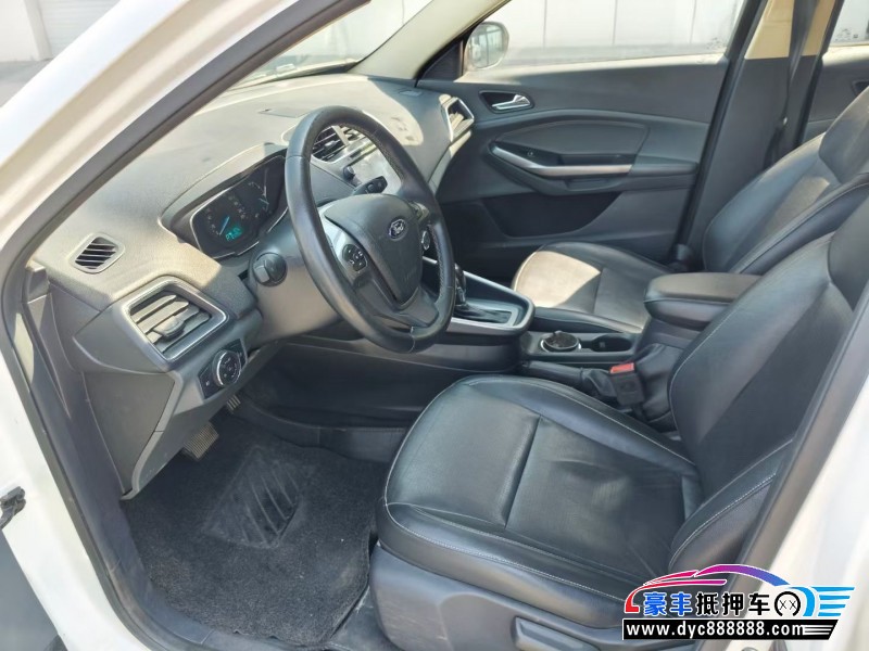 17年福特福睿斯轿车抵押车出售