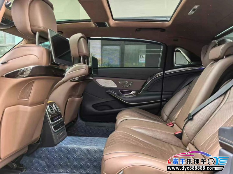 19年奔驰迈巴赫S级轿车抵押车出售