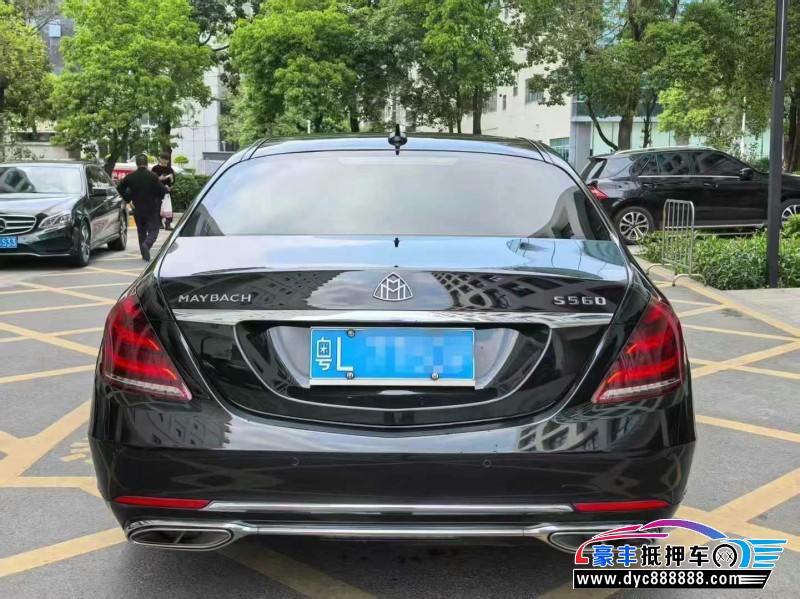 19年奔驰迈巴赫S级轿车抵押车出售