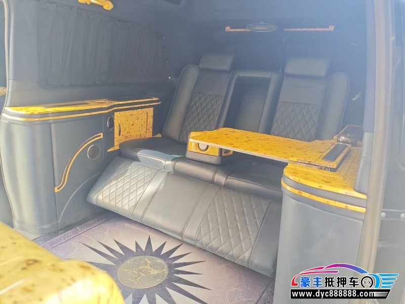 21年奔驰V轿车抵押车出售