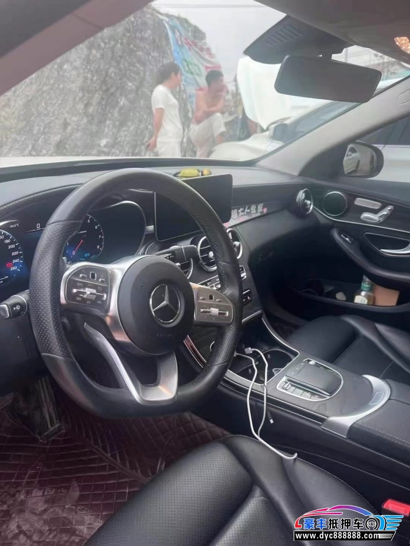 20年奔驰C轿车抵押车出售