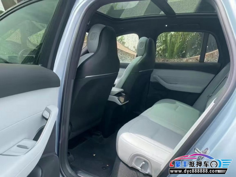 24年蔚来ES6轿车抵押车出售