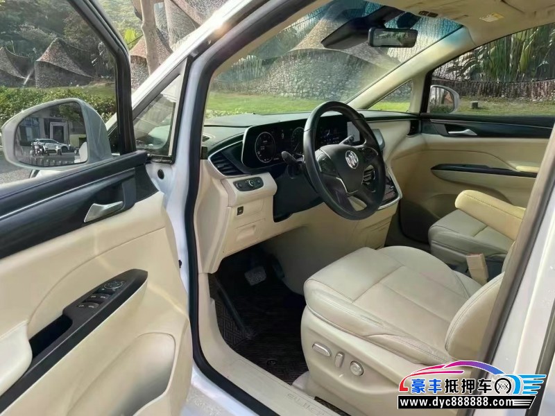 22年别克GL8轿车抵押车出售