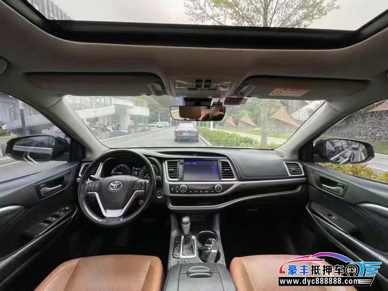 20年丰田汉兰达轿车抵押车出售