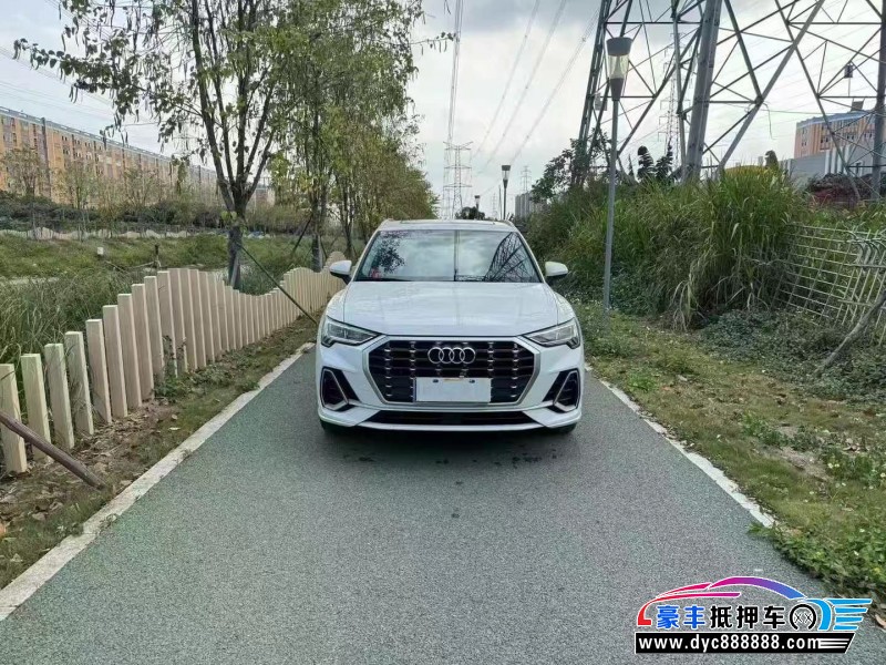 22年奥迪Q3轿车抵押车出售