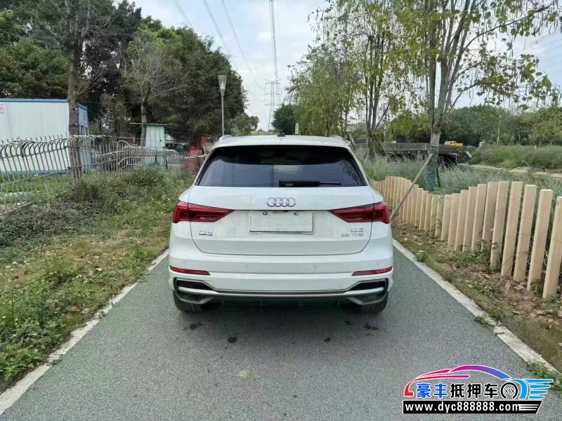 22年奥迪Q3轿车抵押车出售