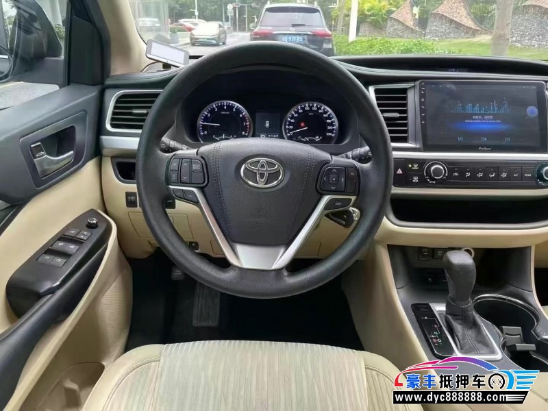 20年丰田汉兰达轿车抵押车出售