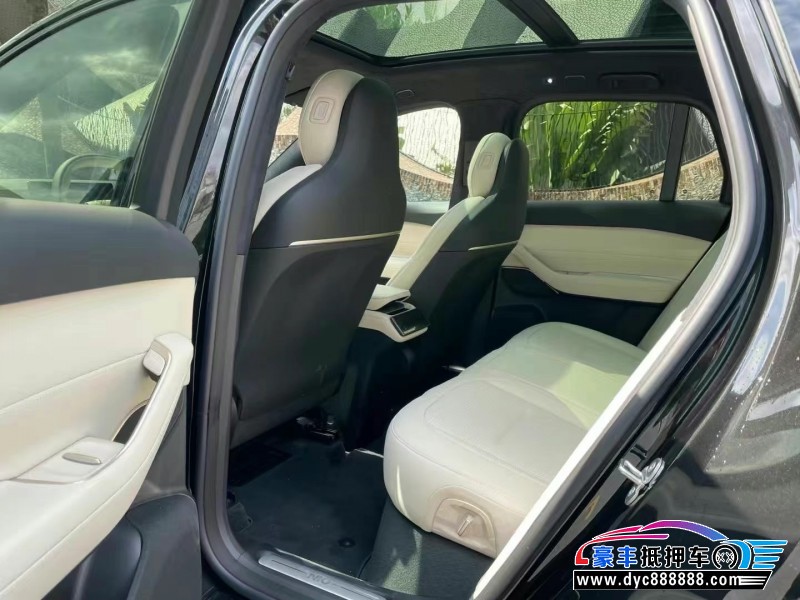 25年蔚来ES6轿车抵押车出售