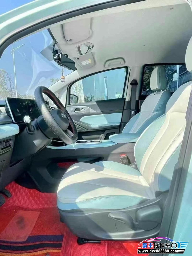 24年吉利几何轿车抵押车出售