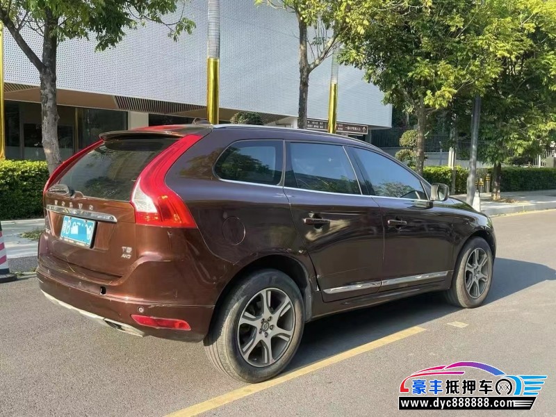 14年沃尔沃XC60轿车抵押车出售