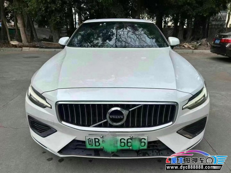 21年沃尔沃S60轿车抵押车出售