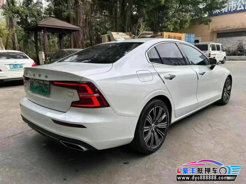 21年沃尔沃S60轿车抵押车出售