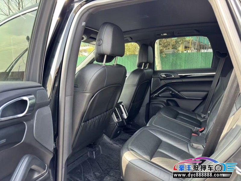 15年保时捷卡宴SUV抵押车出售