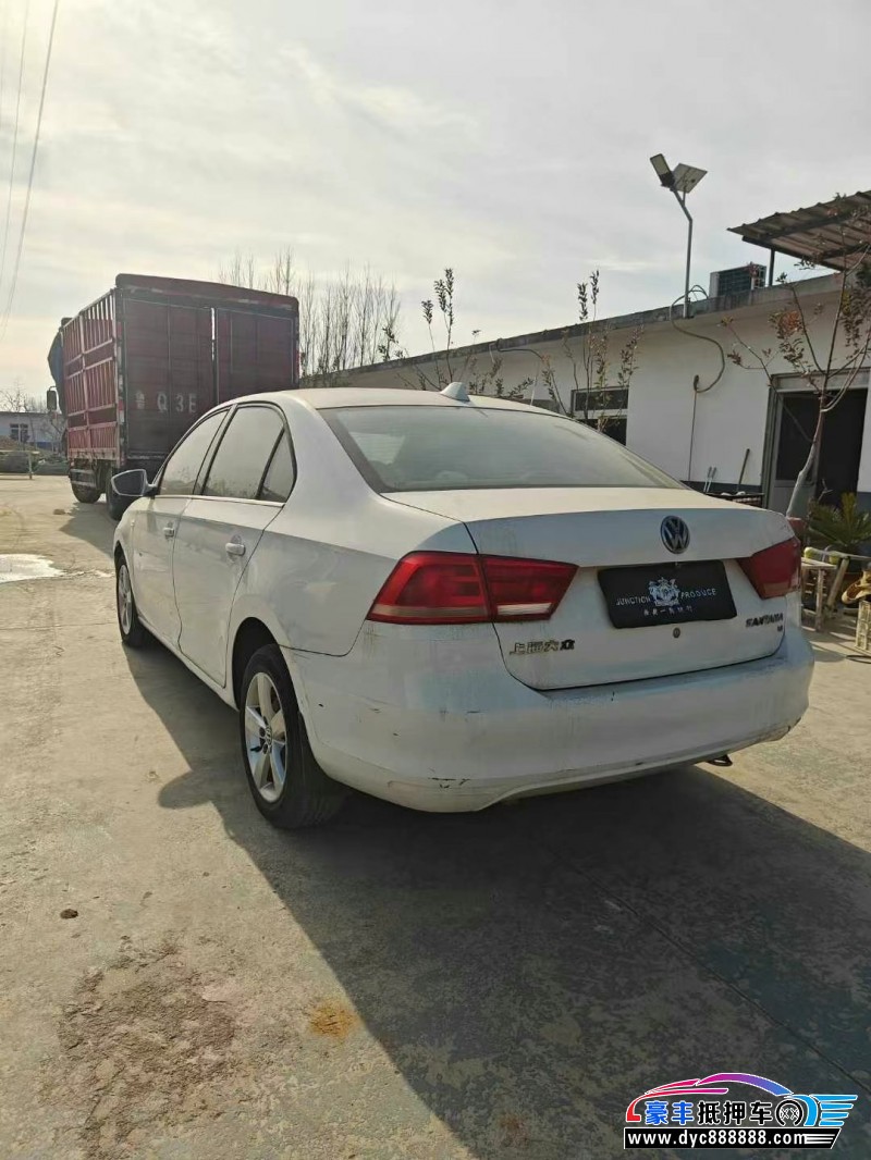 14年大众桑塔纳轿车抵押车出售