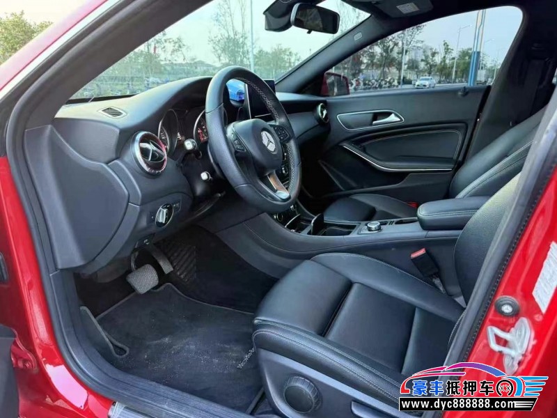 17年奔驰CLA轿车抵押车出售