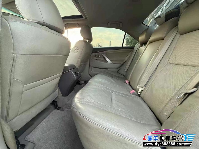 14年丰田凯美瑞轿车抵押车出售