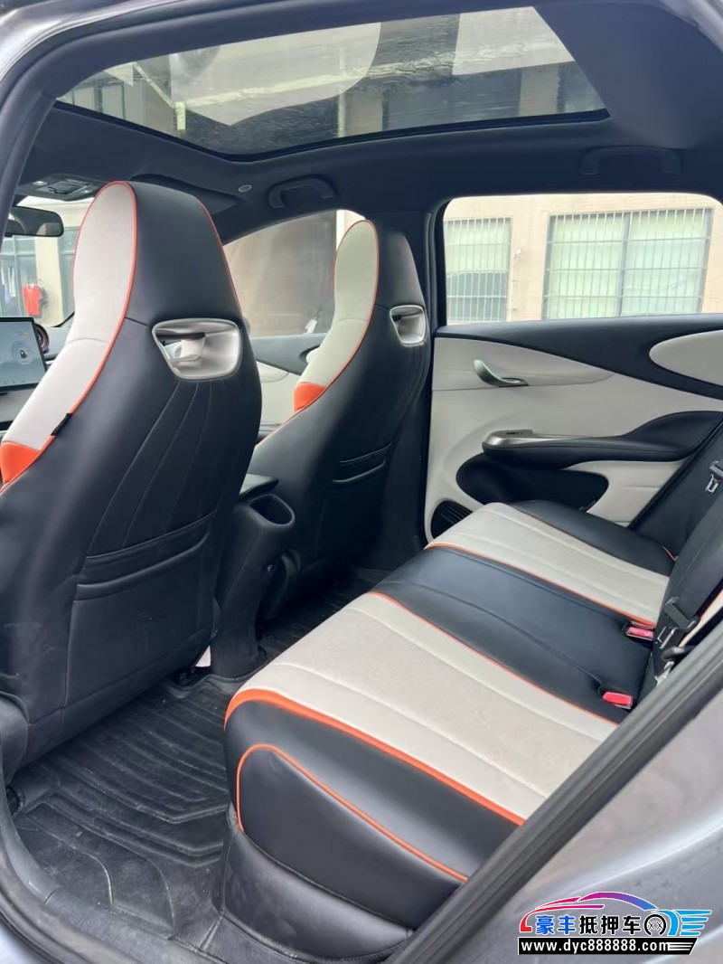 22年比亚迪海豚轿车抵押车出售