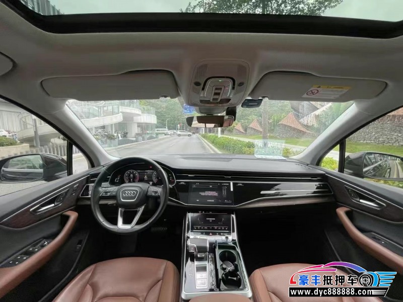 21年奥迪Q7轿车抵押车出售