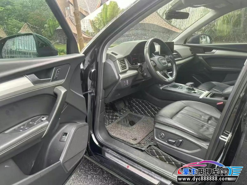 21年奥迪Q5轿车抵押车出售