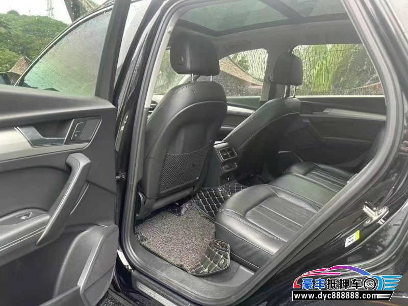 21年奥迪Q5轿车抵押车出售