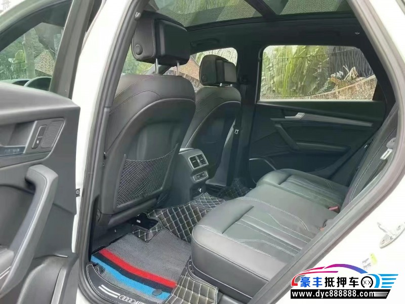 23年奥迪Q5轿车抵押车出售