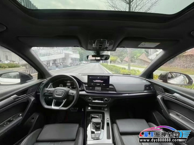 23年奥迪Q5轿车抵押车出售