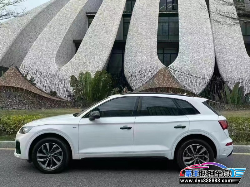 23年奥迪Q5轿车抵押车出售