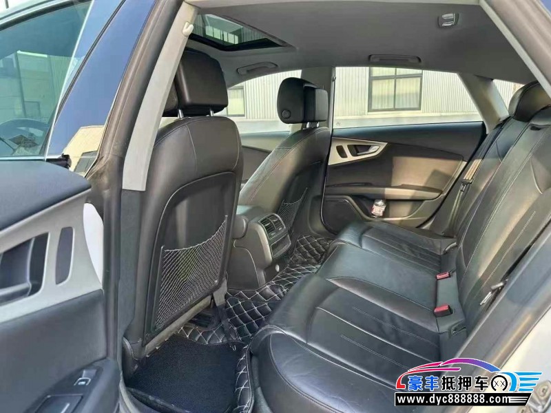 17年奥迪A7轿车抵押车出售