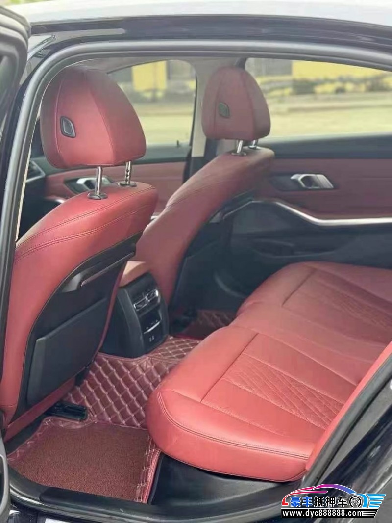 22年宝马3系轿车抵押车出售