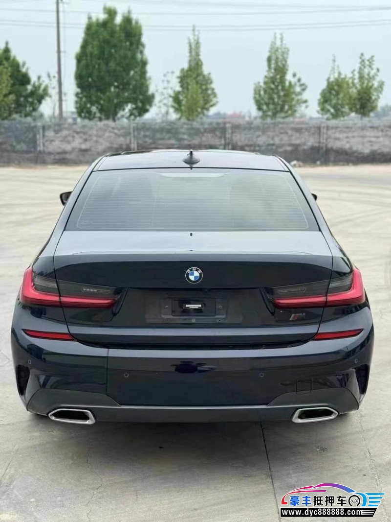 22年宝马3系轿车抵押车出售