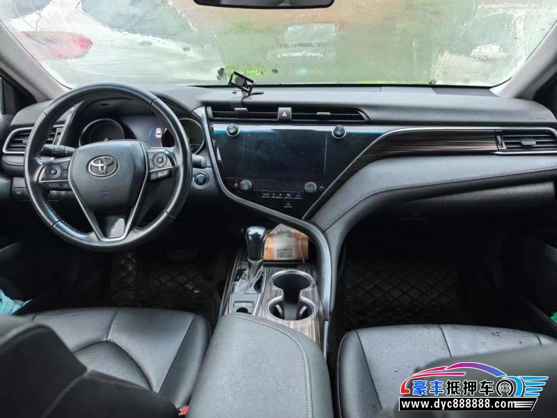 21年丰田凯美瑞轿车抵押车出售