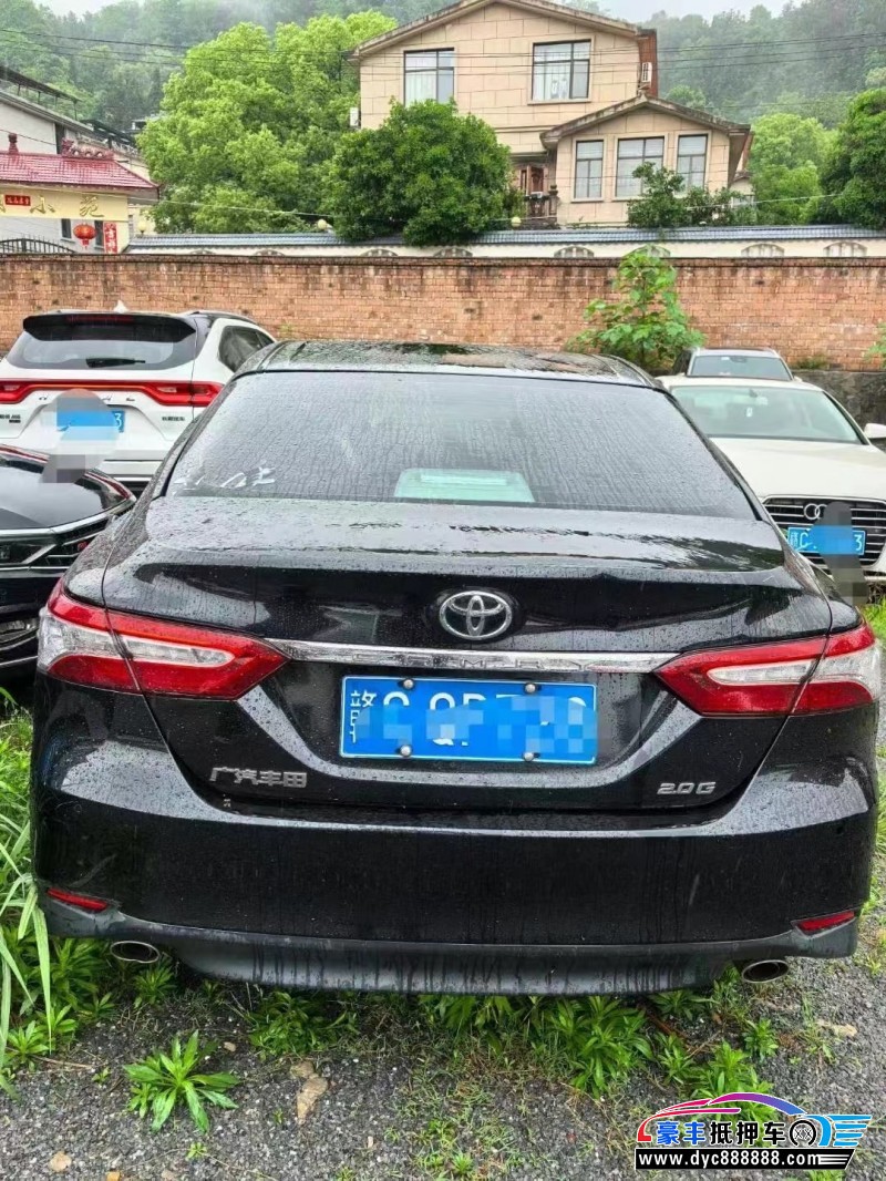 21年丰田凯美瑞轿车抵押车出售