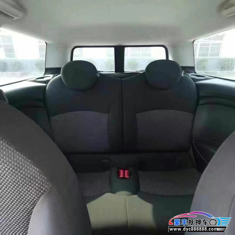 10年宝马MINISUV抵押车出售