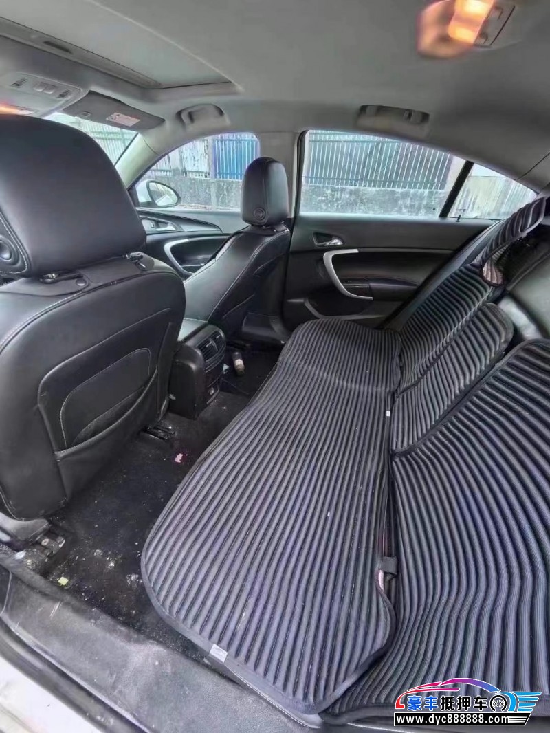 16年别克君威轿车抵押车出售