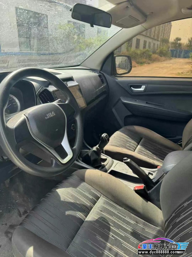 19年五十铃瑞迈轿车抵押车出售