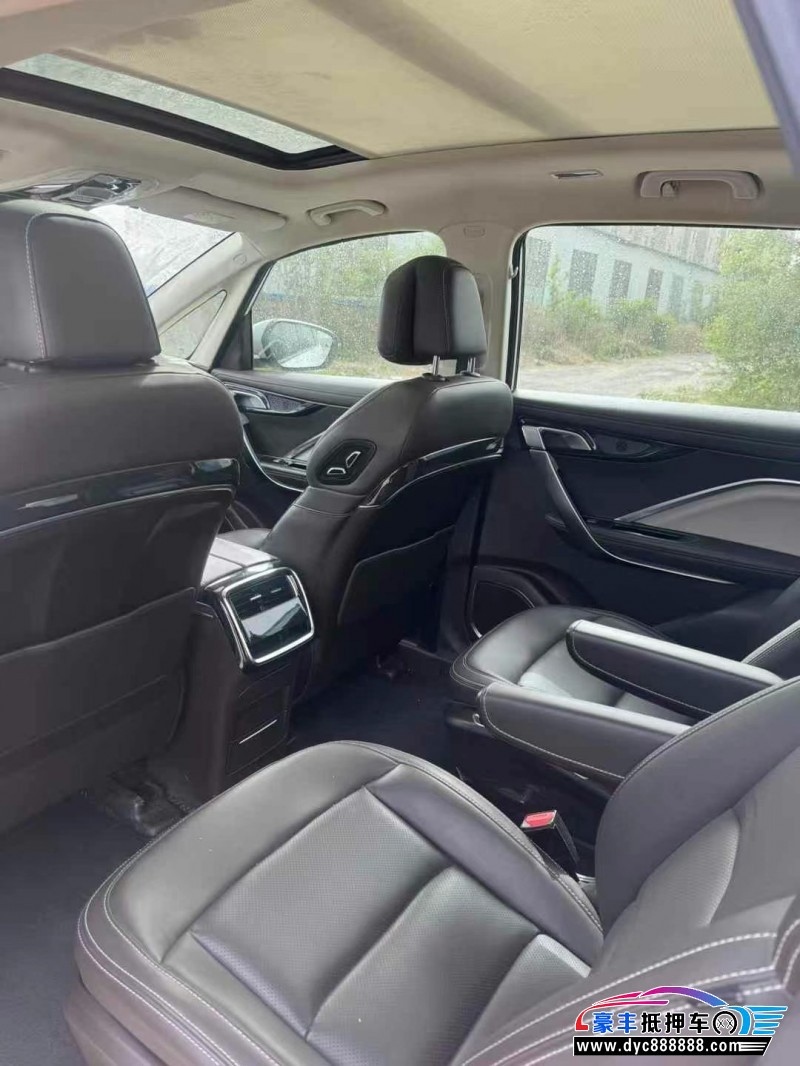 19年吉利嘉际轿车抵押车出售