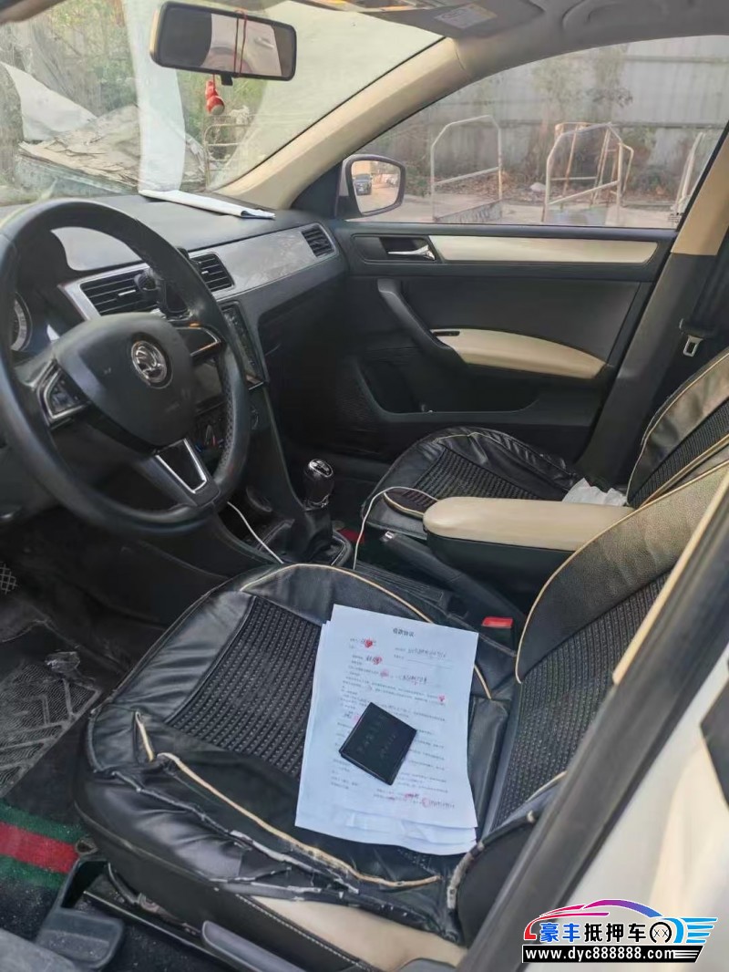 20年斯柯达昕锐轿车抵押车出售