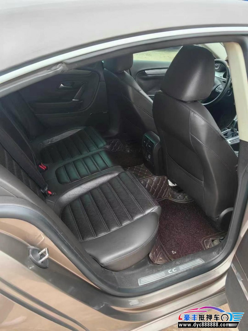 14年大众CC轿车抵押车出售