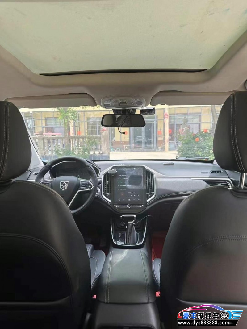 20年宝骏宝骏530轿车抵押车出售