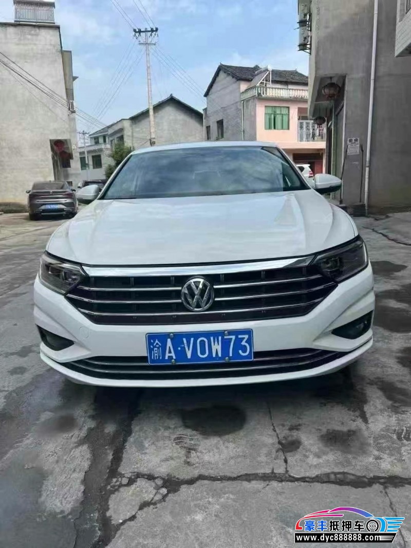 19年大众速腾轿车抵押车出售