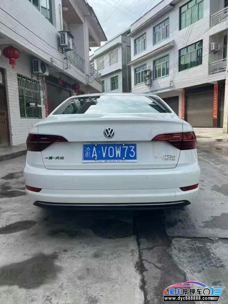 19年大众速腾轿车抵押车出售