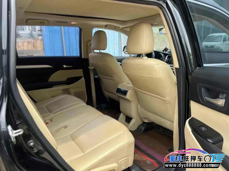 19年丰田汉兰达轿车抵押车出售