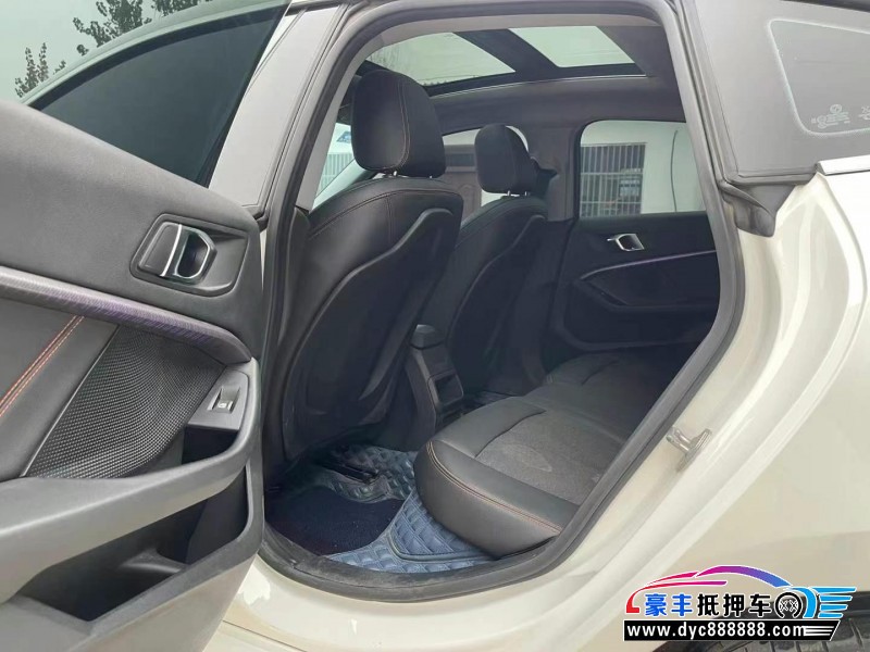 23年宝马2系轿车抵押车出售