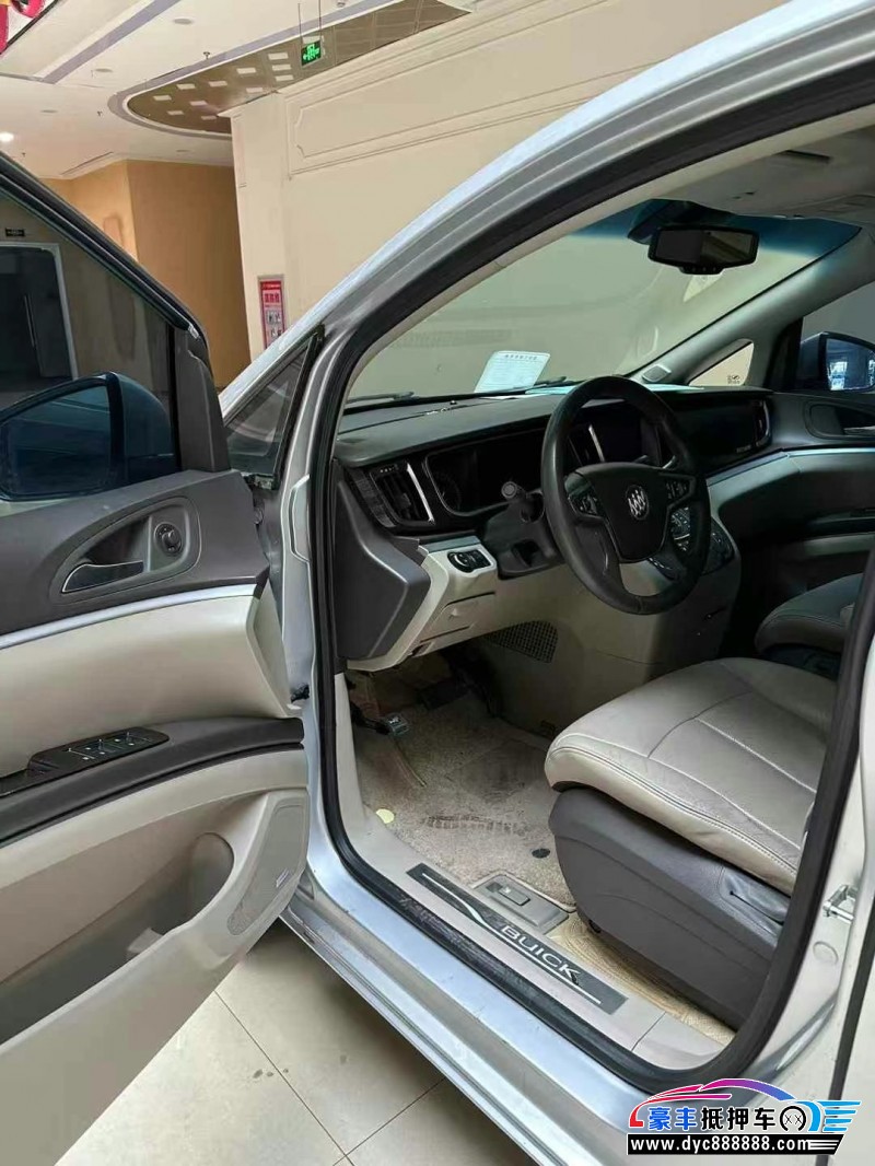 14年别克GL8轿车抵押车出售