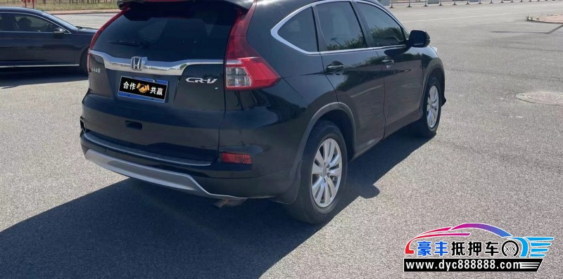 16年本田CR-V轿车抵押车出售