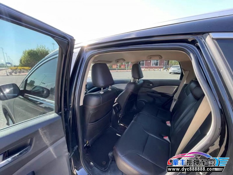 16年本田CR-V轿车抵押车出售