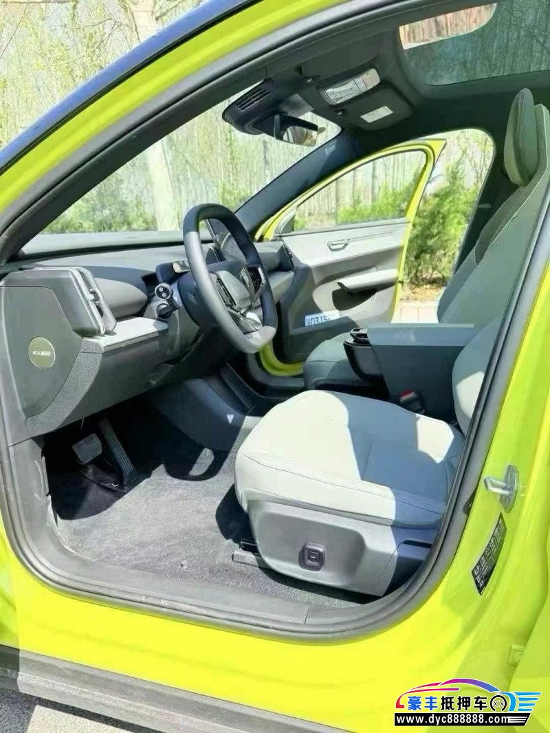 25年沃尔沃ex30轿车抵押车出售