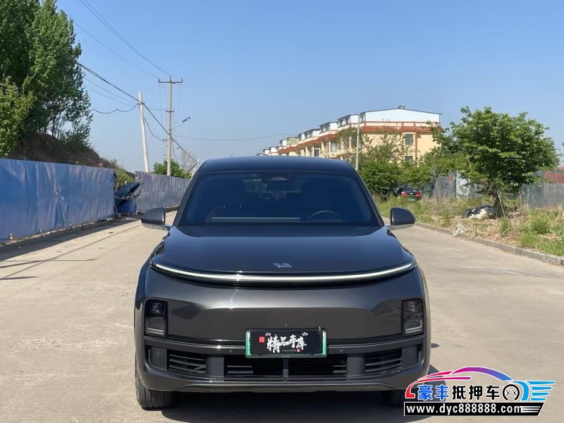 23年理想L8轿车抵押车出售