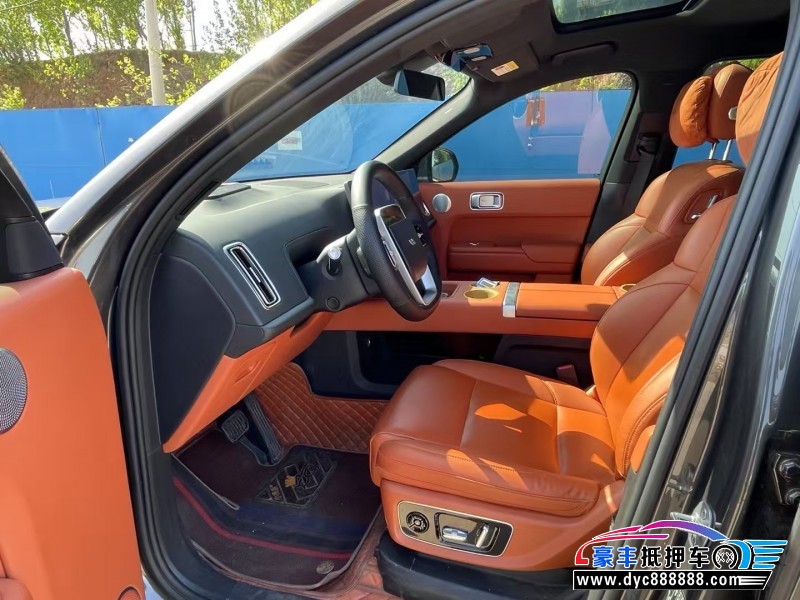 23年理想L8轿车抵押车出售